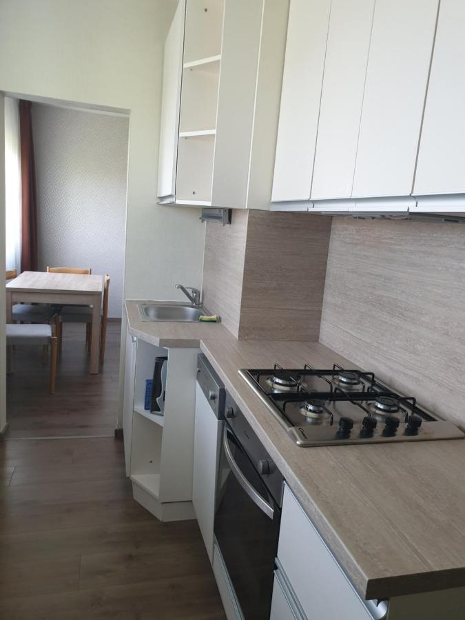 Apartman Valentin Lägenhet Komárno Exteriör bild