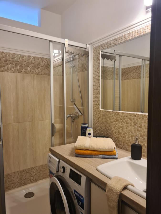 Apartman Valentin Lägenhet Komárno Exteriör bild